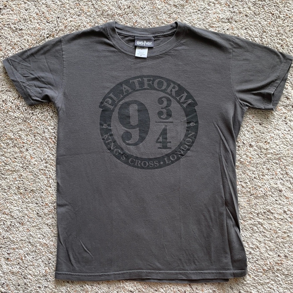 Harry Potter Platform 9 3/4 Tshirt women’s S